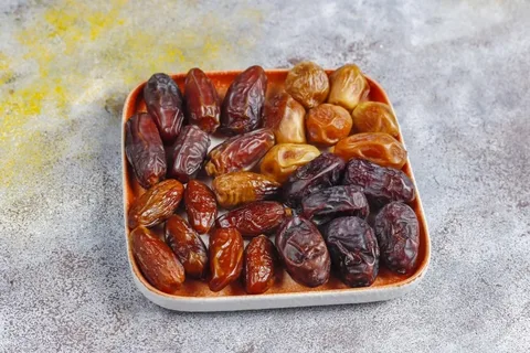 فروش ویژه + قیمت مناسب خرما برحی عسلی